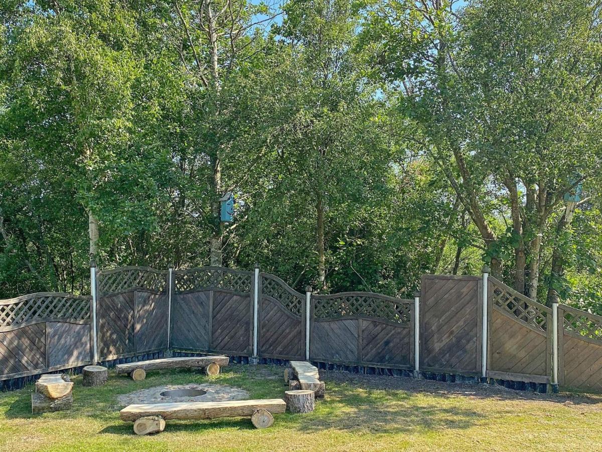 8 Person Holiday Home In R M Lakolk Extérieur photo