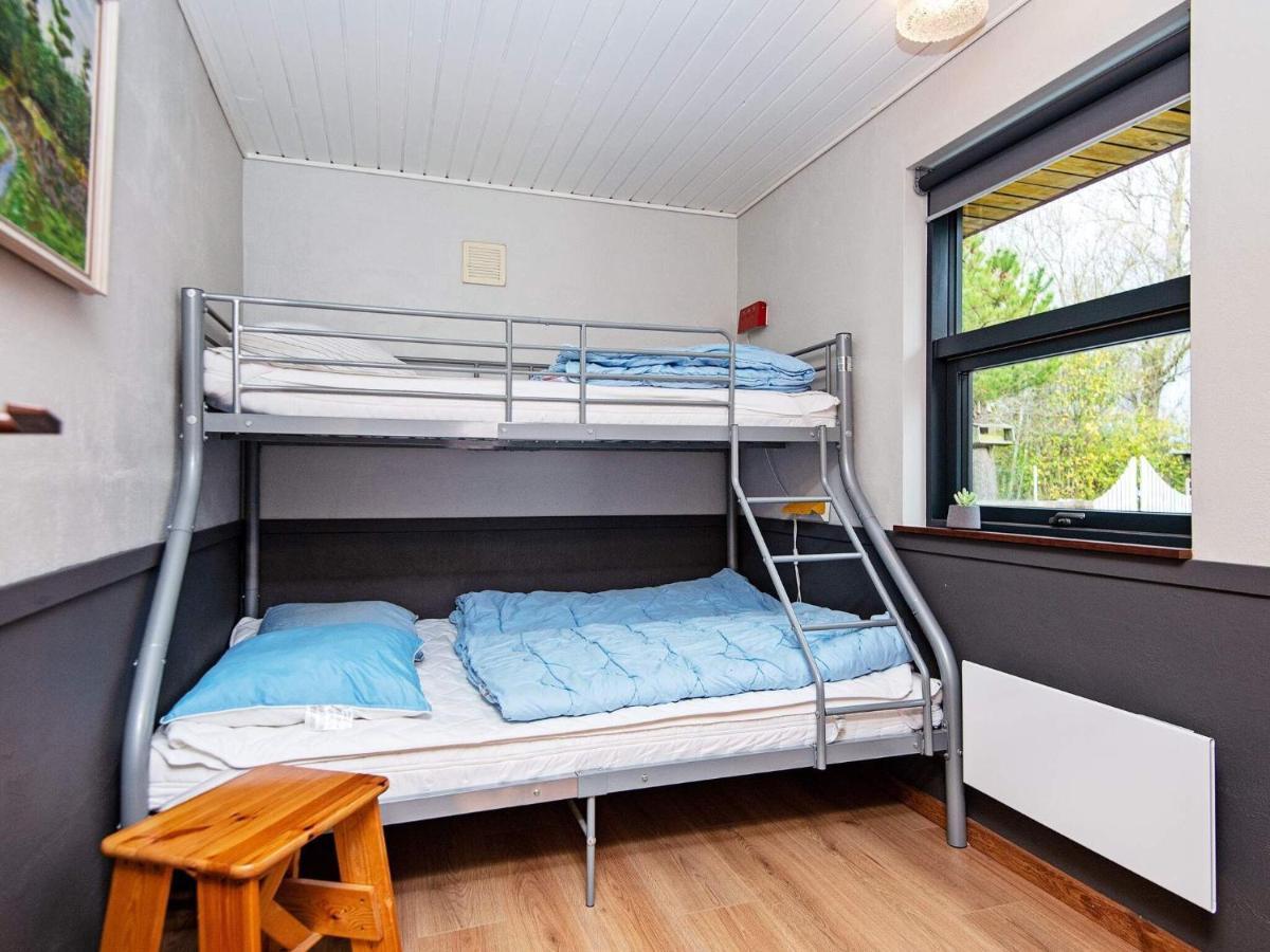8 Person Holiday Home In R M Lakolk Extérieur photo