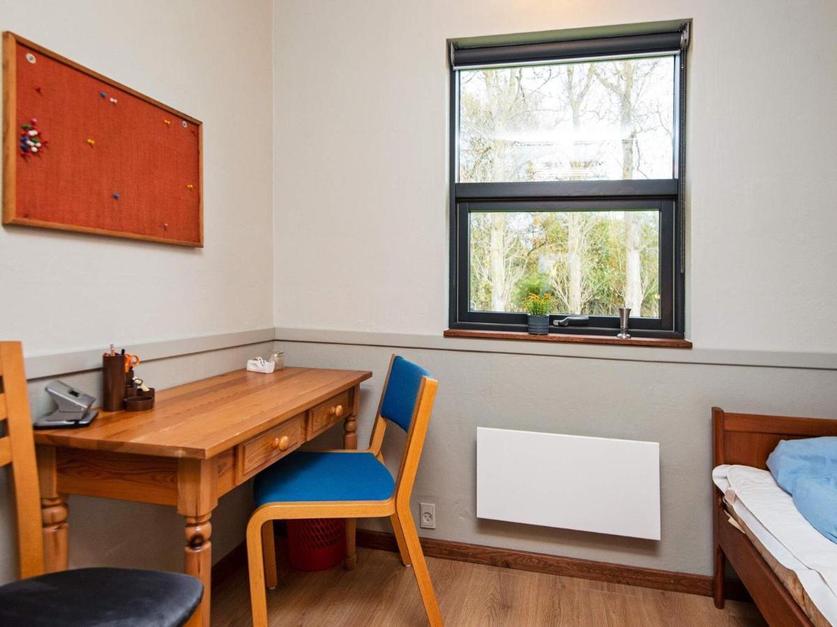 8 Person Holiday Home In R M Lakolk Extérieur photo